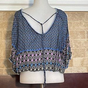 Miami cold shoulder crop top